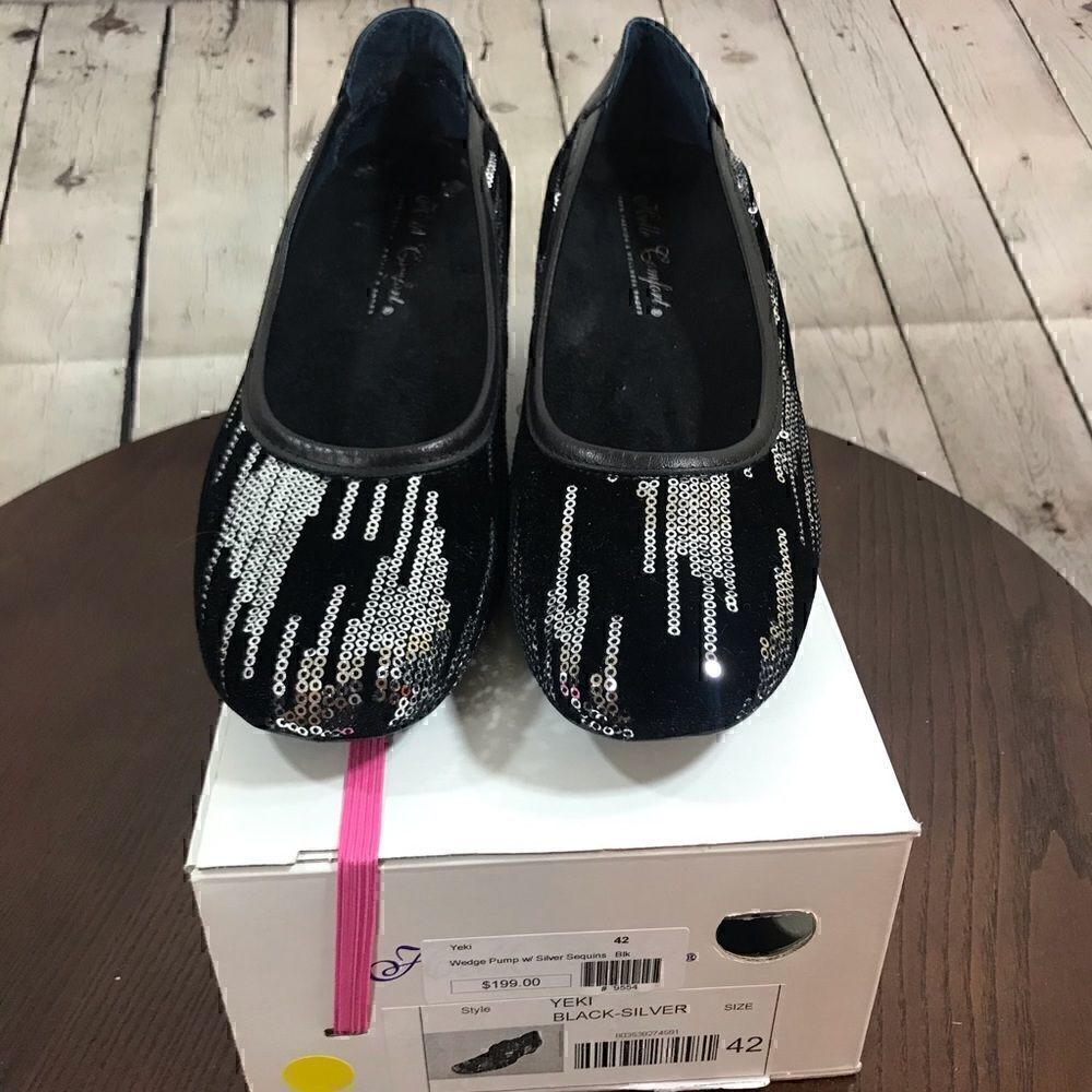 HELLE COMFORT 10 velvet & sequin wedge pumps EUC